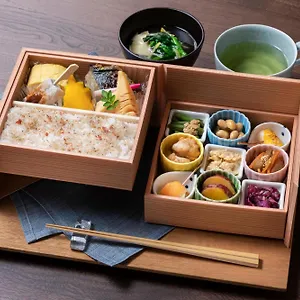칸데오 호텔스 가라스마 롯가쿠 호텔